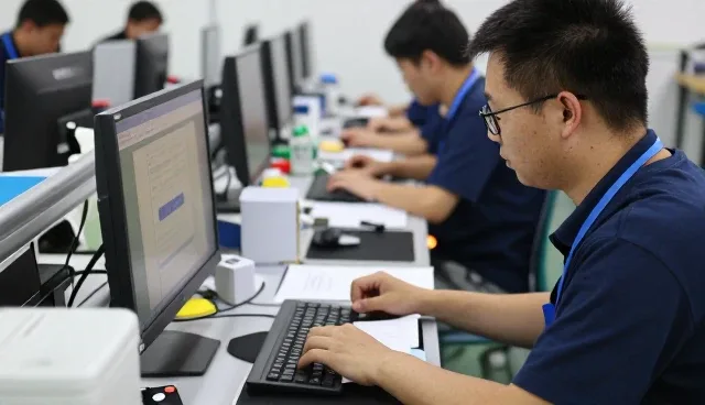 SEO优化套餐软件：选、用、管三步走